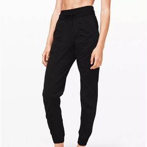Lululemon athletica Dance Studio Jogger